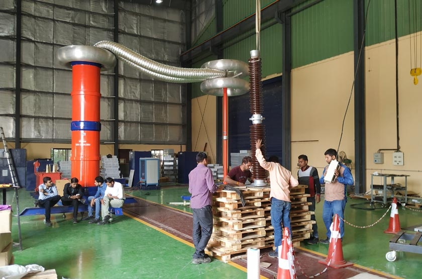 國電西高遠(yuǎn)赴印度為客戶維修串聯(lián)諧振設(shè)備